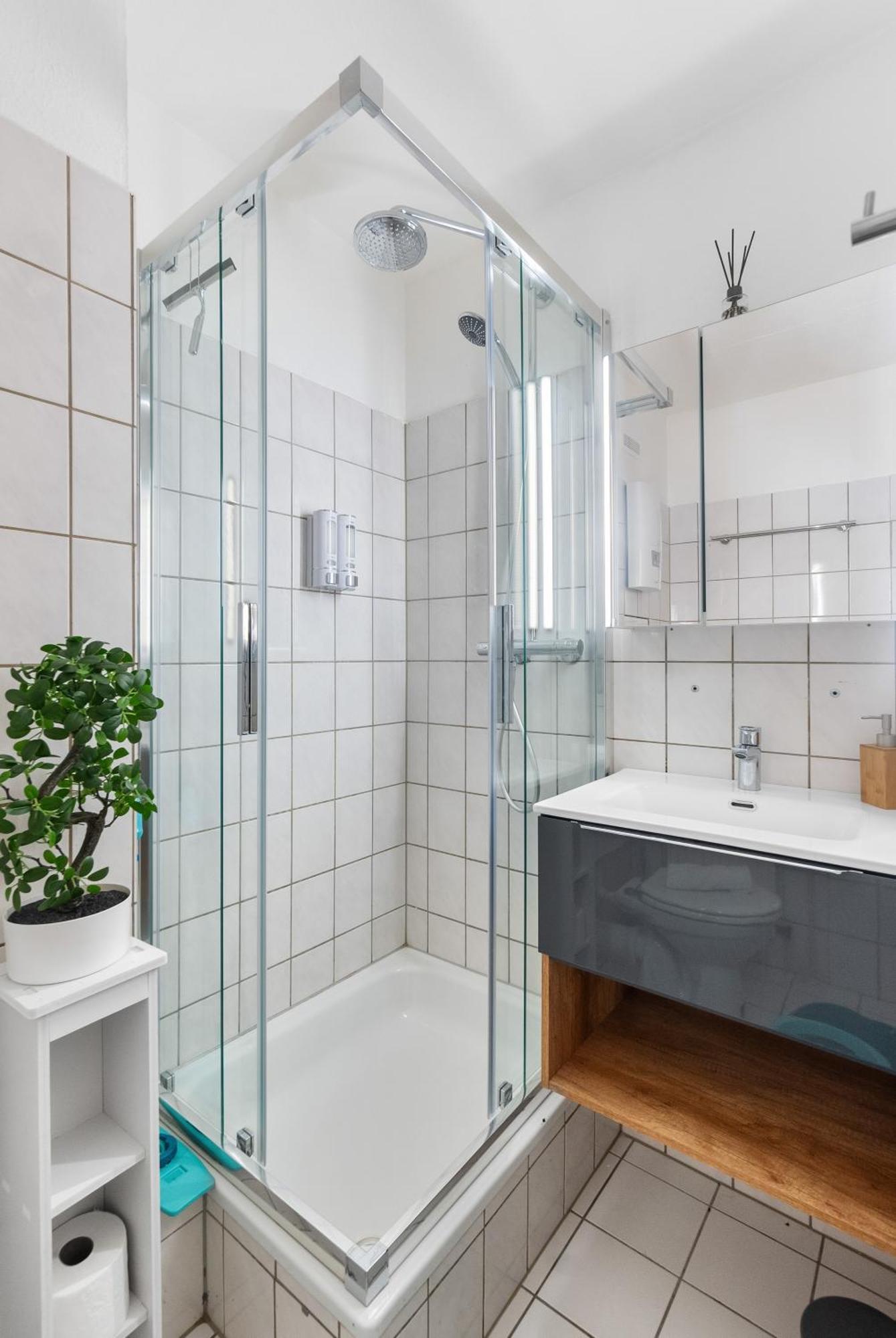 Messe, Monteure, Budget - Einfache Komfortable 2 Personen Wohnung 杜伊斯堡 外观 照片