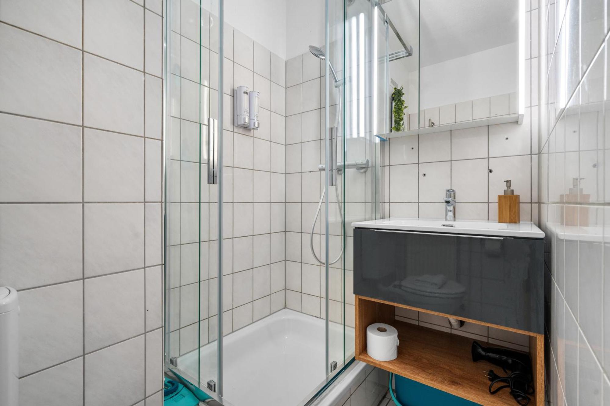 Messe, Monteure, Budget - Einfache Komfortable 2 Personen Wohnung 杜伊斯堡 外观 照片
